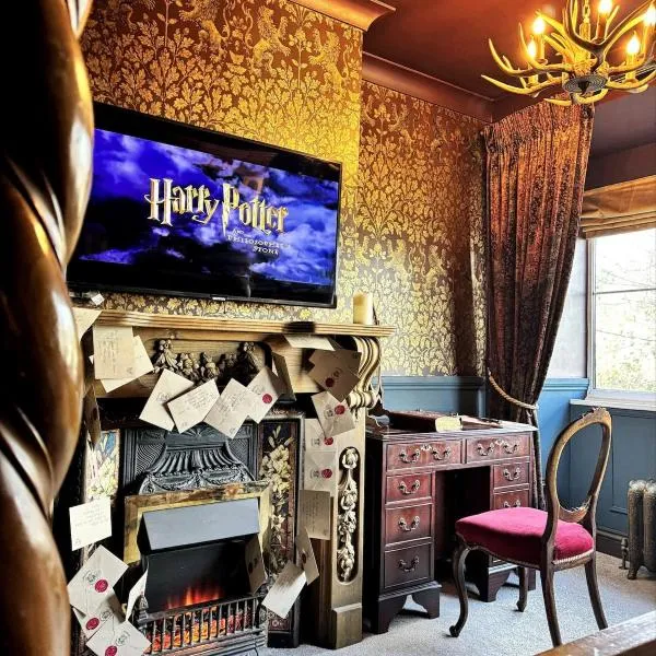 Wizards Retreat - 8 Mins to Warner Bros Studio!，位于金斯兰利的酒店