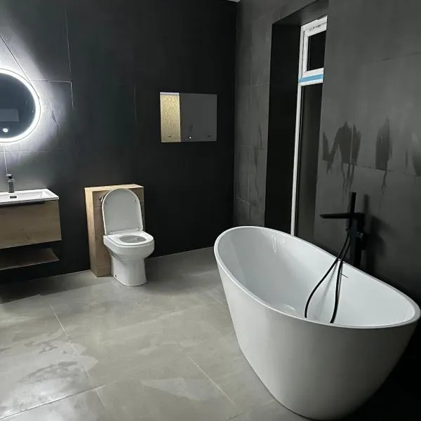 The Cleveland Retreat - sauna stay，位于Boosbeck的酒店