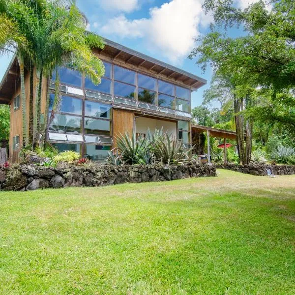 Jungle Haven Ocean Front Eco Villa On Fruit Farm，位于帕霍阿的酒店