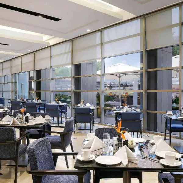 Novotel Hyderabad Convention Centre，位于海得拉巴的酒店