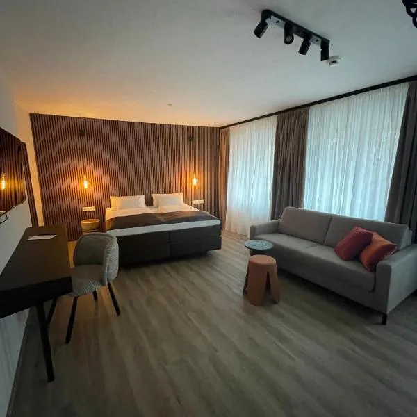 Hotel-Restaurant Schraeder，位于格雷文的酒店