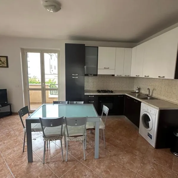 Le Piante - Appartamento in residence con piscina，位于焦约萨伊奥尼卡的酒店