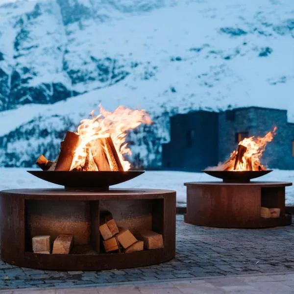 Valtur Cervinia Cristallo Ski Resort，位于布勒伊-切尔维尼亚的酒店