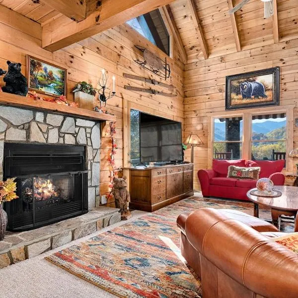 BearHavencabinfun 3 story Log Cabin Mountain View,Hot Tub, sleeps 10，位于马吉谷的酒店