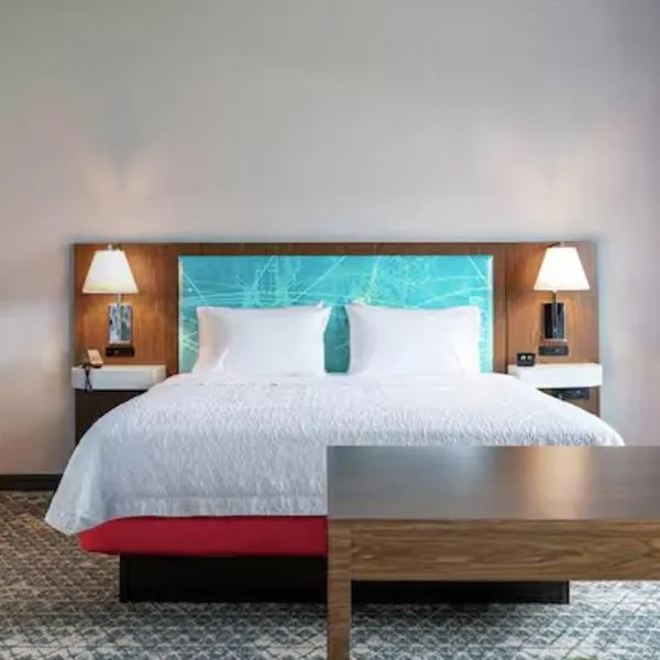 Hampton Inn & Suites Intercourse, Pa，位于因特考斯的酒店