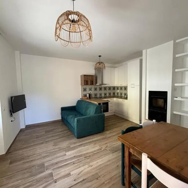 COZY ALBA apartment，位于Sasso dʼOmbrone的酒店