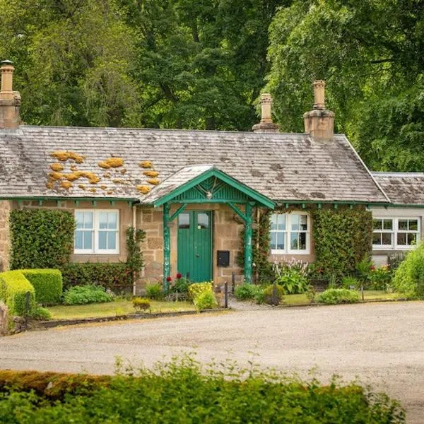 Foulis Castle Gate Lodge，位于Evanton的酒店