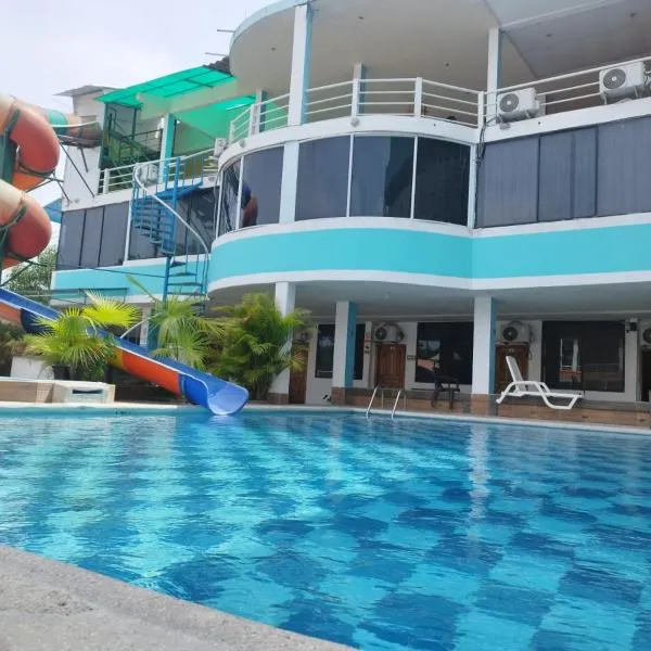 Hotel South Beach Atacames，位于阿塔卡梅斯的酒店
