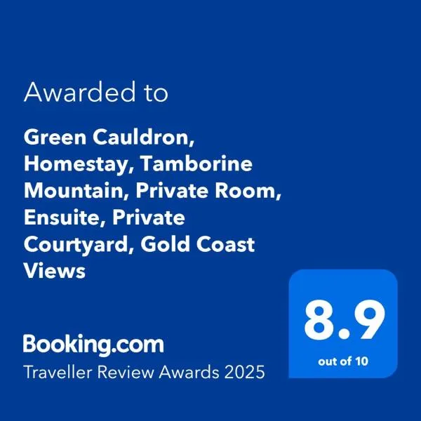 Green Cauldron, Homestay, Tamborine Mountain, Private Room, Ensuite, Private Courtyard, Gold Coast Views，位于谭伯连山的酒店