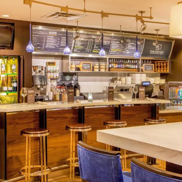 曼切斯特哈特福德万怡酒店，位于曼彻斯特的酒店