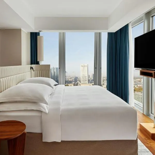 法兰克福朱美拉酒店，位于美因河畔法兰克福的酒店