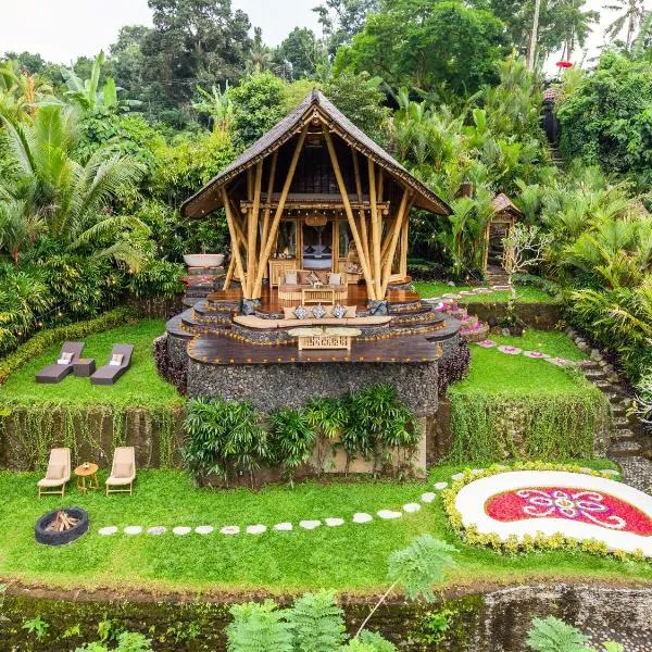 Aura Svarga - Swarga House，位于Selat的酒店
