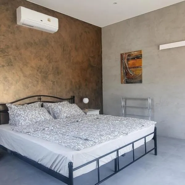 Sunset Homestay，位于七岩的酒店