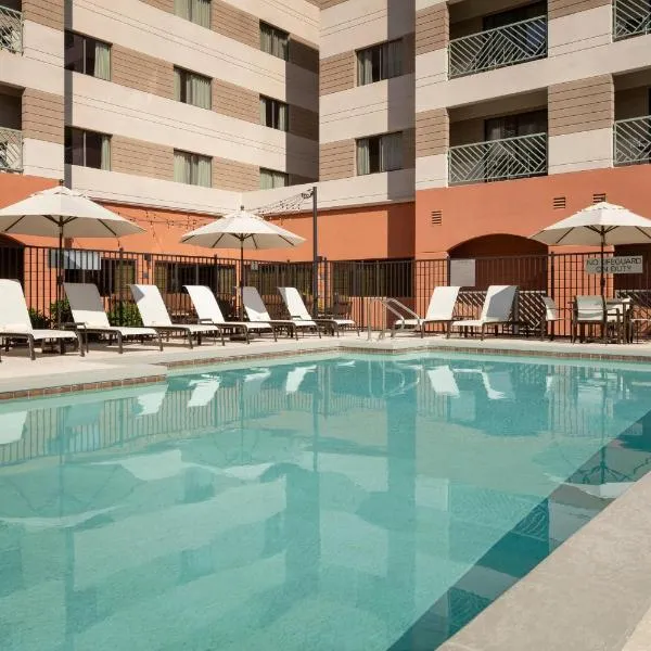 Courtyard by Marriott Scottsdale Old Town，位于斯科茨的酒店