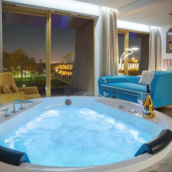 Boulevard Drobnera Residence - Apartamenty z widokiem na Odrę，位于弗罗茨瓦夫的酒店