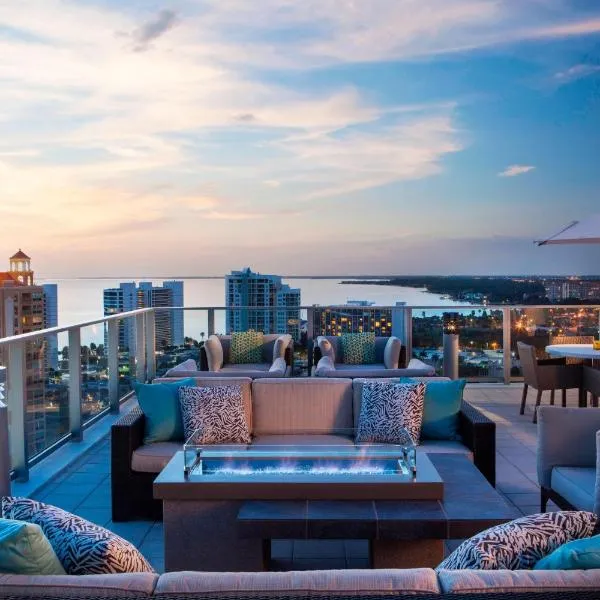 威斯汀萨拉索塔酒店，位于萨拉索塔的酒店