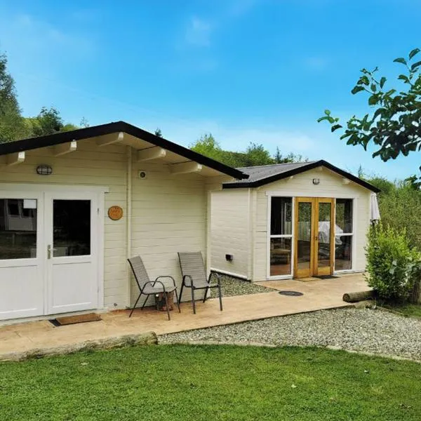 The Oaks Luxury Lodges，位于Drumahoe的酒店