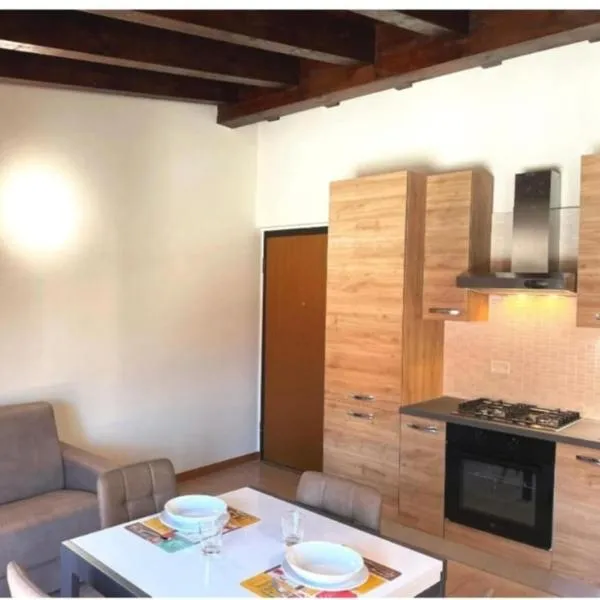 Apartment Artemisia - Cantù Centro，位于坎图的酒店