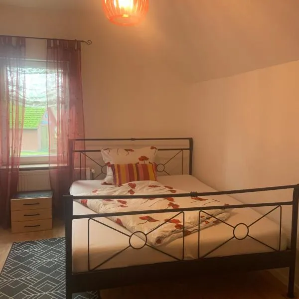 Ferien- und Monteurwohnungen Wendischbrome，位于Jübar的酒店