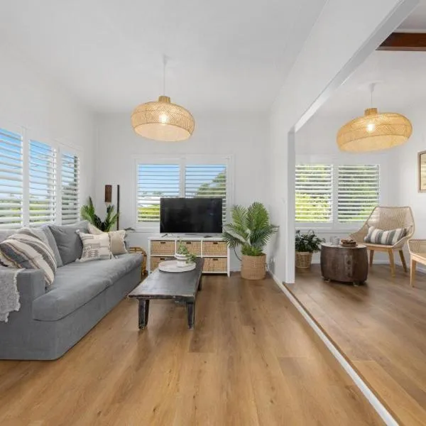 Bonny Chill - Walk to beaches, pet friendly，位于Bonny Hills的酒店