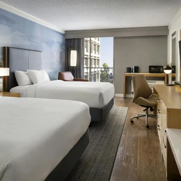 长滩市中心万豪酒店，位于长滩的酒店