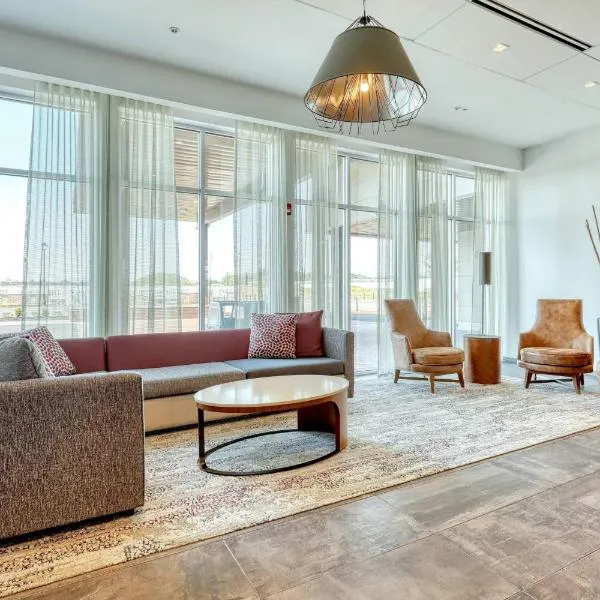 Courtyard by Marriott North Brunswick，位于北不伦瑞克的酒店