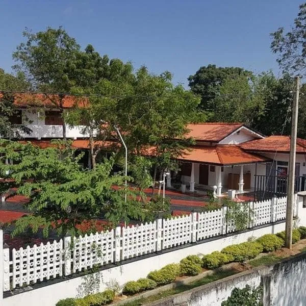INTEC Kedella Guest，位于卡特勒格默的酒店