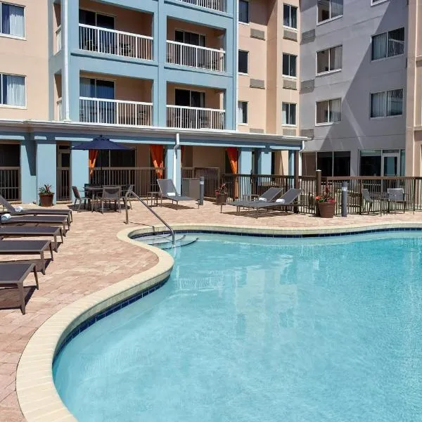 Courtyard by Marriott Myrtle Beach Broadway，位于默特尔比奇的酒店
