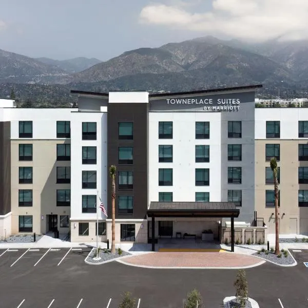 TownePlace Suites by Marriott Monrovia，位于蒙罗维亚的酒店