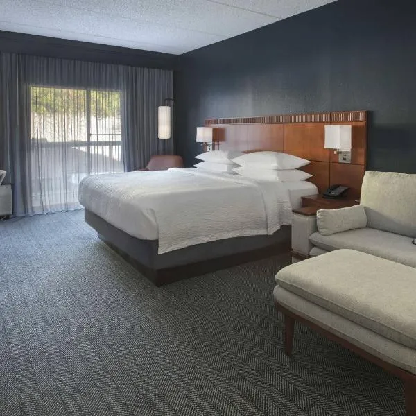 Courtyard by Marriott Norwalk，位于诺沃克的酒店