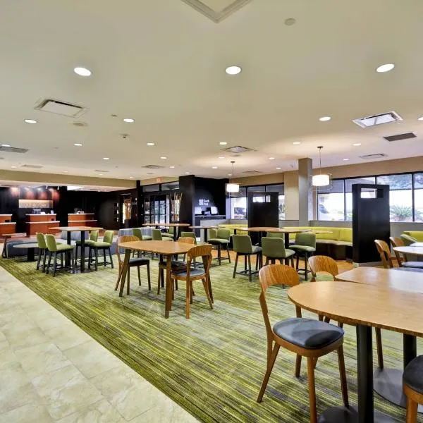 休斯顿I-10州际公路西/能源走廊万怡酒店，位于休斯顿的酒店