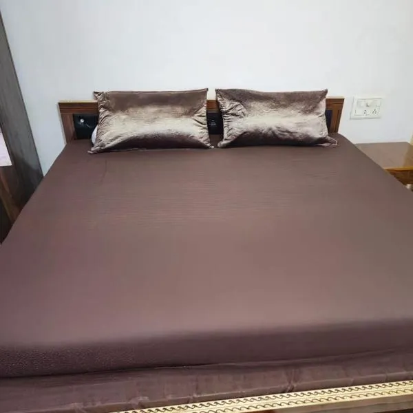 Agrima palace，位于Rewa的酒店