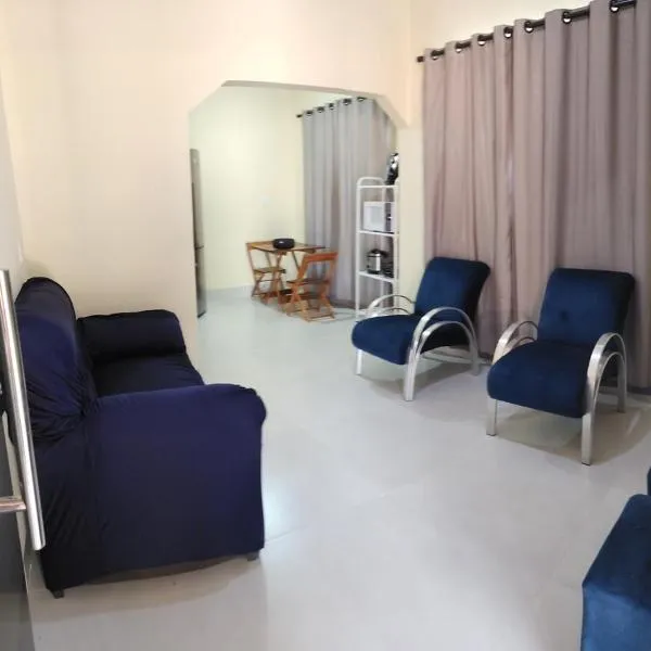 Casa nova completa, proximo a UFR，位于龙多诺波利斯的酒店