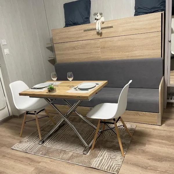 Chambre d'Hôte de l'Etang，位于Perrecy-les-Forges的酒店