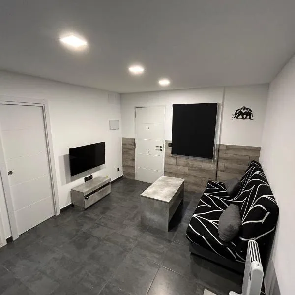 Apartamento leyda，位于Fuente el Saz的酒店