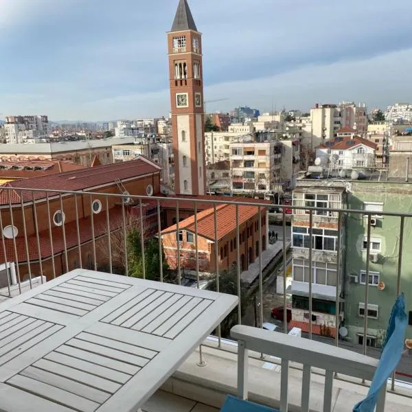 Tirana City Center Penthouse Valeur，位于地拉那的酒店