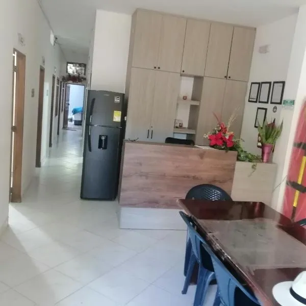 Hostal Arrecifes，位于内科克利的酒店