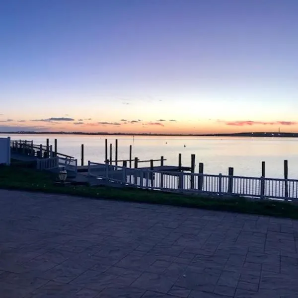 Me-Skye waterfront retreat，位于Baldwin的酒店
