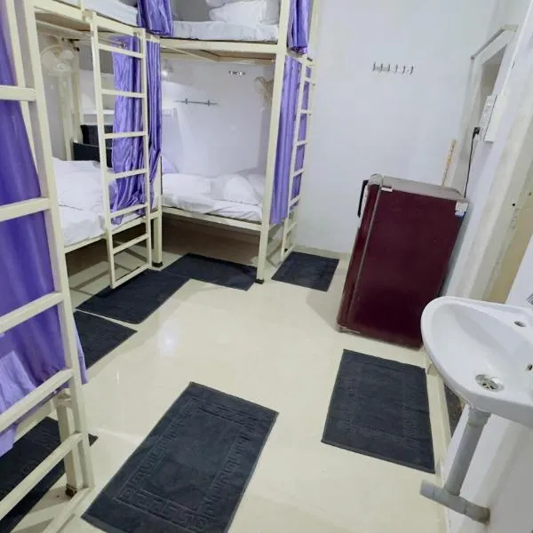svn hostel,位于那格浦尔的酒店