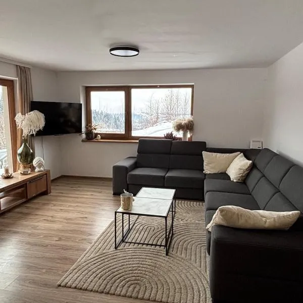 Apartament pod lasem，位于新塔尔格的酒店