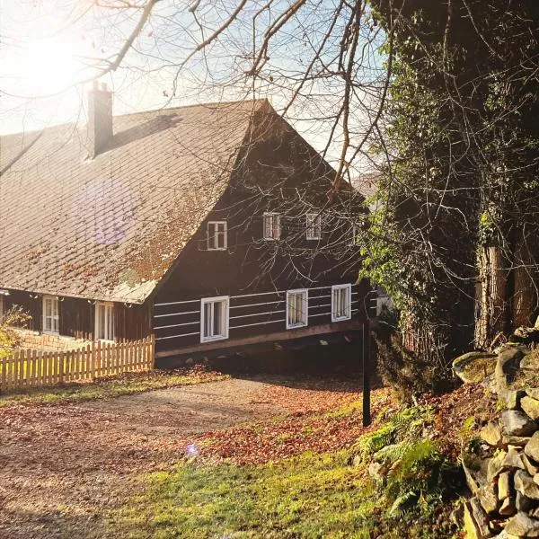 Roubenka U Andělů, Šumava，位于卡什佩尔斯凯霍里的酒店