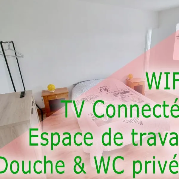 Studio - Le petit Château Avesnois - TV - WIFI - Sdb Privée - Cuisine Partagée，位于Avesnes-sur-Helpe的酒店