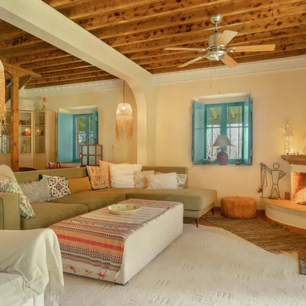 Lefkadas Bohemian Cottage，位于雷夫卡达镇的酒店