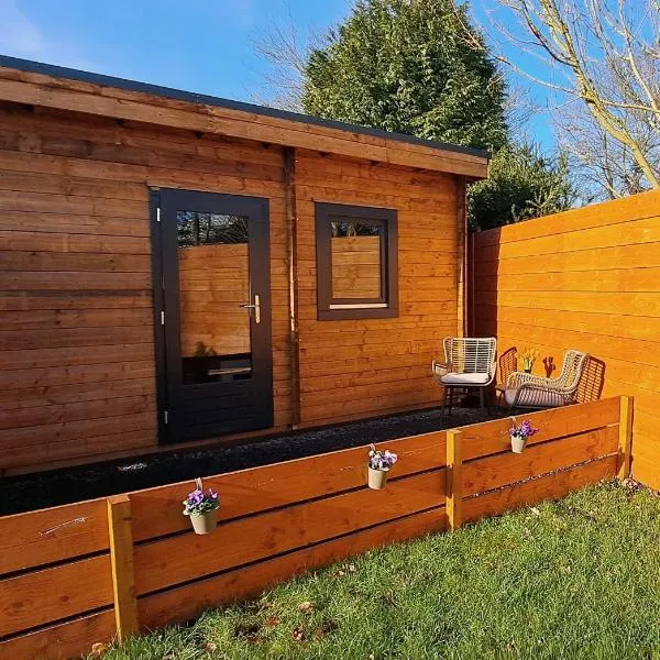 Guesthouse Purmerend near Amsterdam Volendam，位于皮尔默伦德的酒店