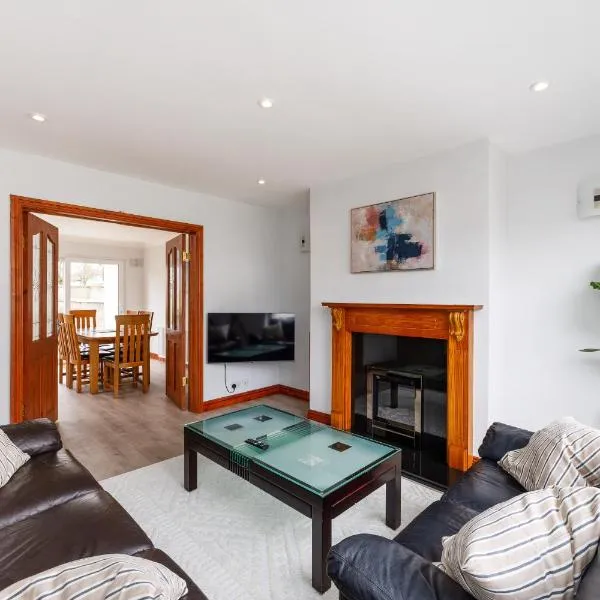 Dublin City Centre Modern 3 Bedroom House，位于都柏林的酒店