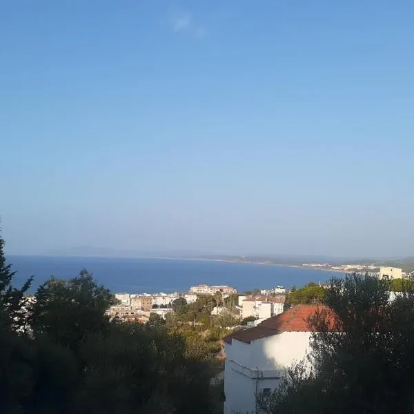 Appartement Jasmin Tabarka，位于塔巴卡的酒店