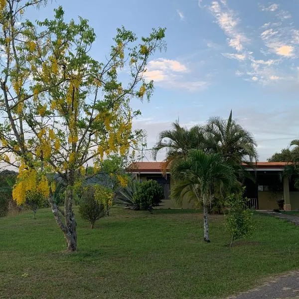 Caladium House，位于Mercedes的酒店