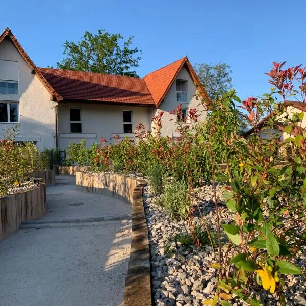 Villa Eculaz，位于雷尼耶的酒店