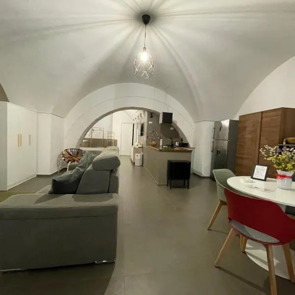 Archome Luxury Apartment，位于布林迪西的酒店