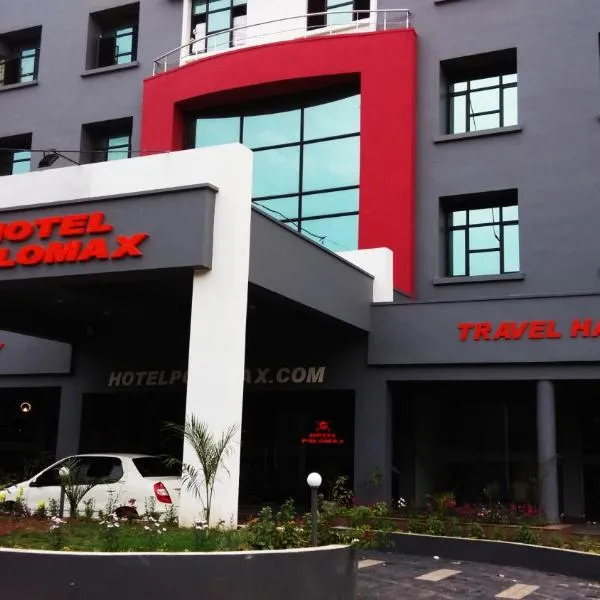 Max Hotels Jabalpur，位于Bherāghāt的酒店